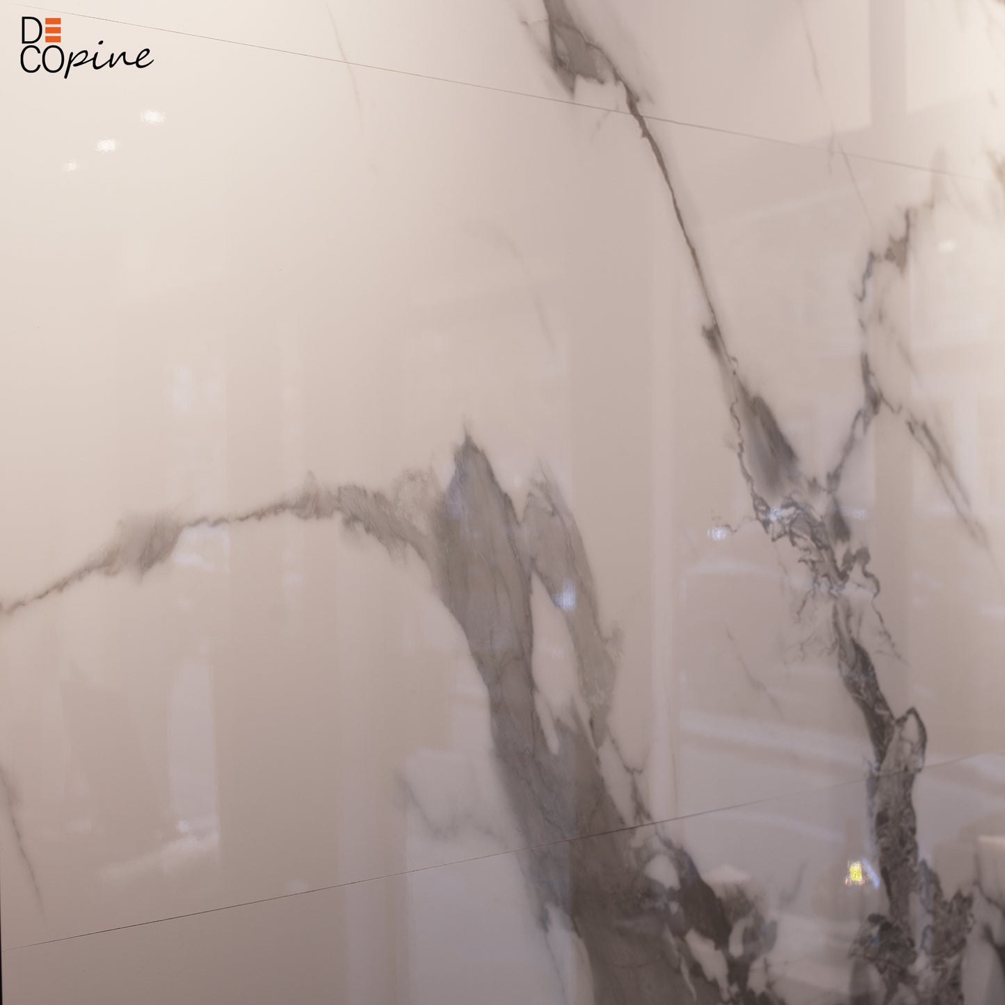 Panneau mural décoratif effet marbre brillant – 65×120 cm (Lot de 4, 3,12 m²)