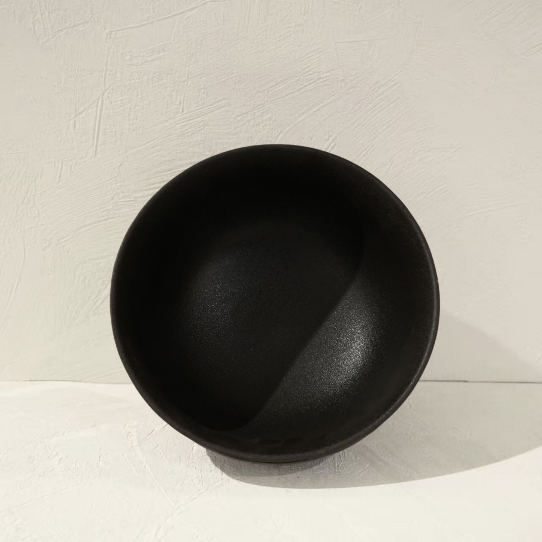 Handmade Black Ceramic Bowl – Ø13.5 cm | Decopine
