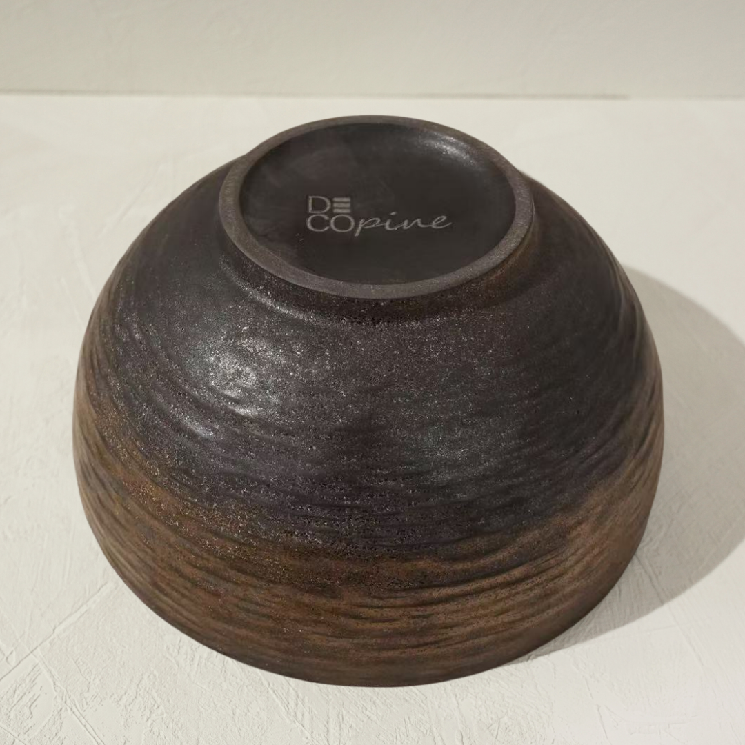 Bol en céramique artisanale noir aux reflets dorés – Ø13,5 cm | Decopine