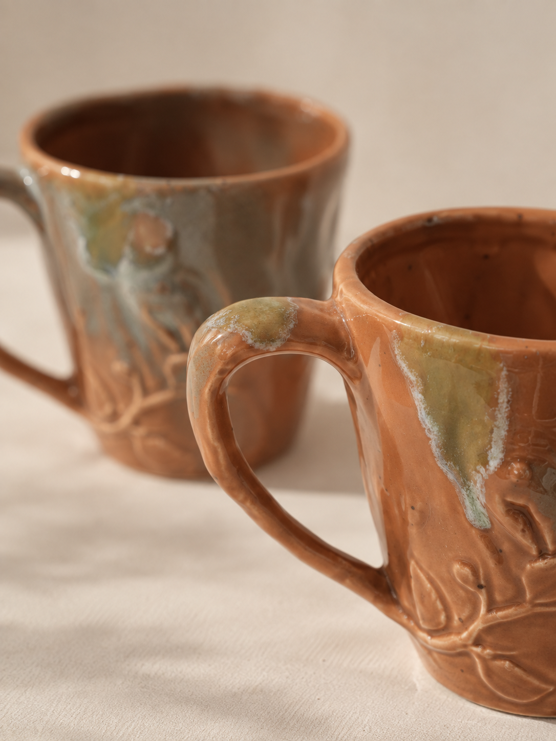 Mug artisanal en céramique terracotta à glaçure nuancée – 275 ml