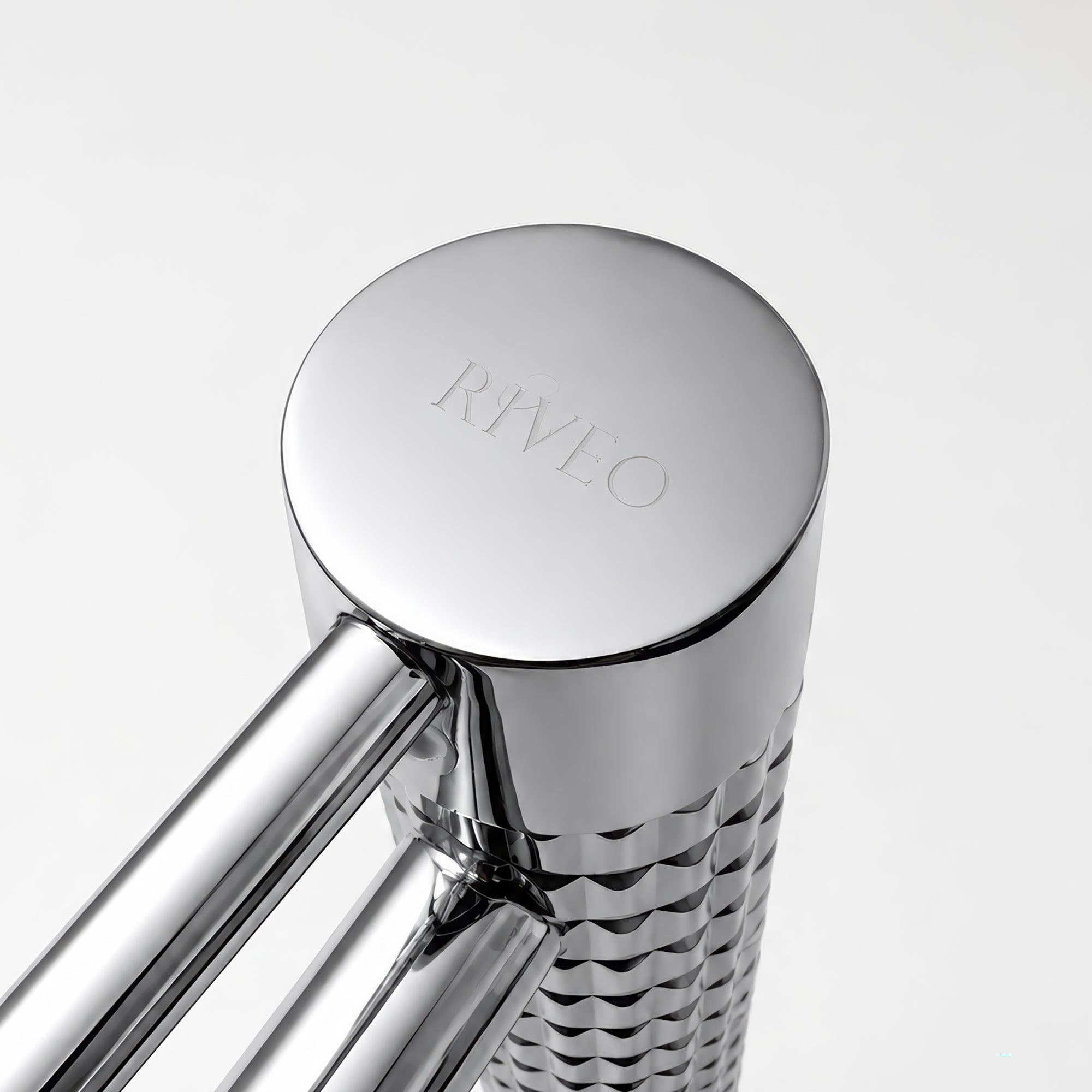 Polished Chrome Basin Mixer RIVÉO