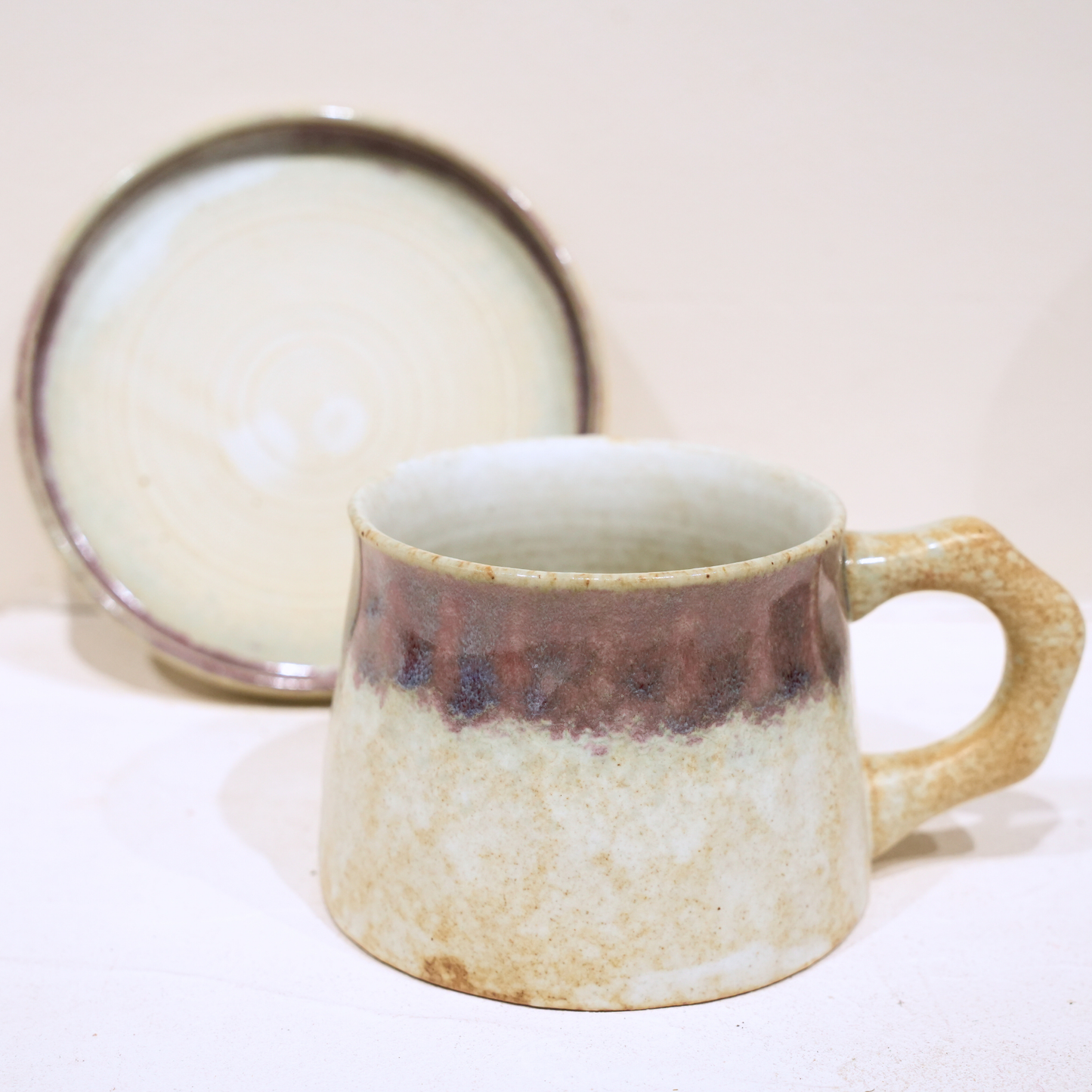 Tasse à Café en Grès Émaillé – Collection Brume de Lin (300 ml)