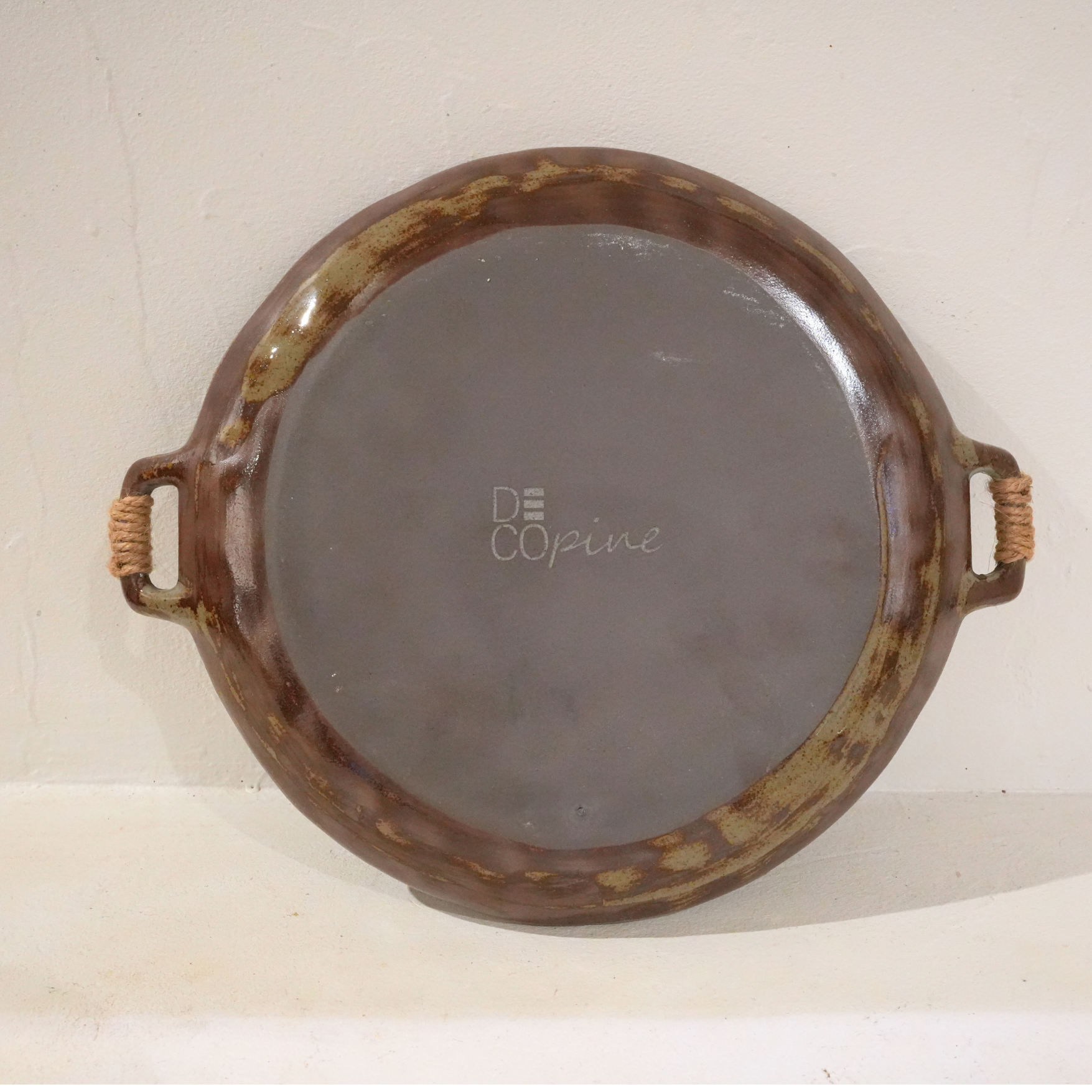 Brown ceramic platter – Handmade – 31 × 25 cm