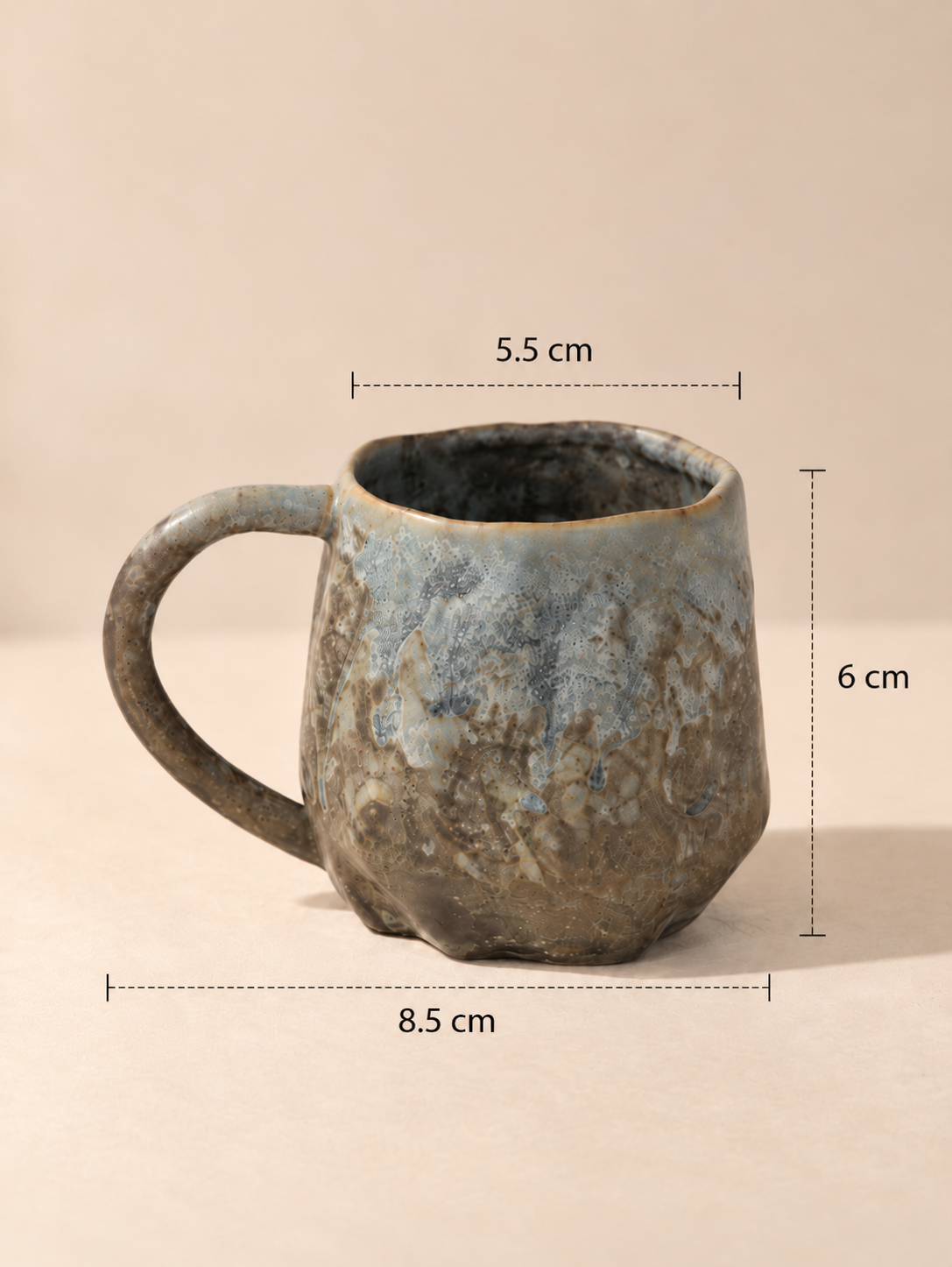 Tasse à espresso artisanale en céramique brun gris nuancé – 90 ml